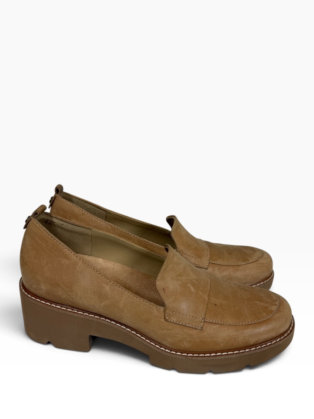NATURLIZER Darry Women's 8.5 Light Tan leather Lug Sole Slip on Loafer
